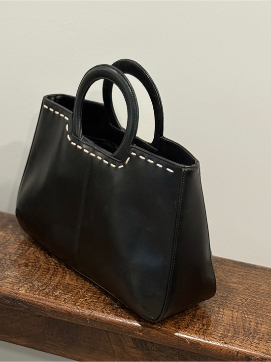 Mantles Handbags - Vintage Black Leather Cutout Top Handle Handbag Y2K Contrast Stitch 13x8”